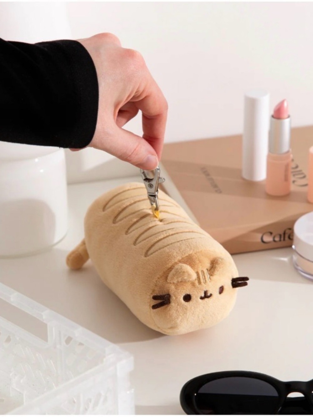 NWT Pusheen Baguette Reusable Bag Keychain Plush - Picture 2 of 8